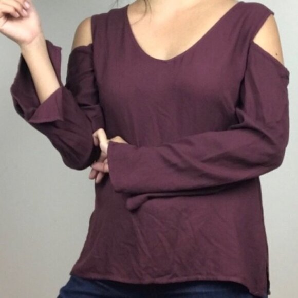 ANTHROPOLOGIE cloth & stone cold shoulder top M - Picture 2 of 6